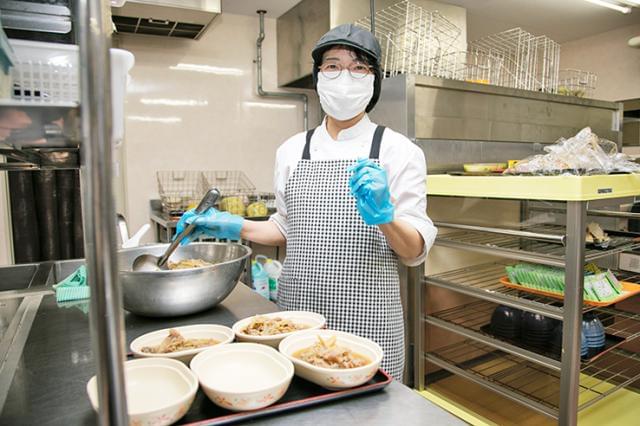 現在は20代〜70代まで幅広い世代が活躍中!
ライフスタイルに合わせて無理なく働けます♪
