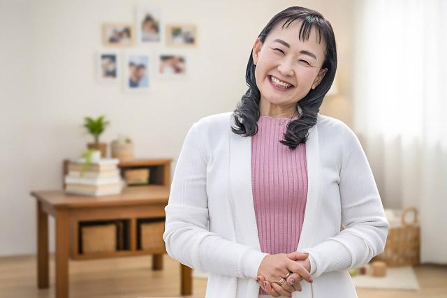 年齢を気にせず介護を続けよう｜安定した常勤or柔軟シフトで働ける登録！選べる働き方｜介護ヘルパー（［1］常勤　［2］登録）