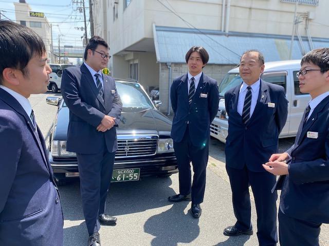 タクシーは、運転だけでなく、人間相手のサービス業。豊かな人生経験を活かすことができます。
