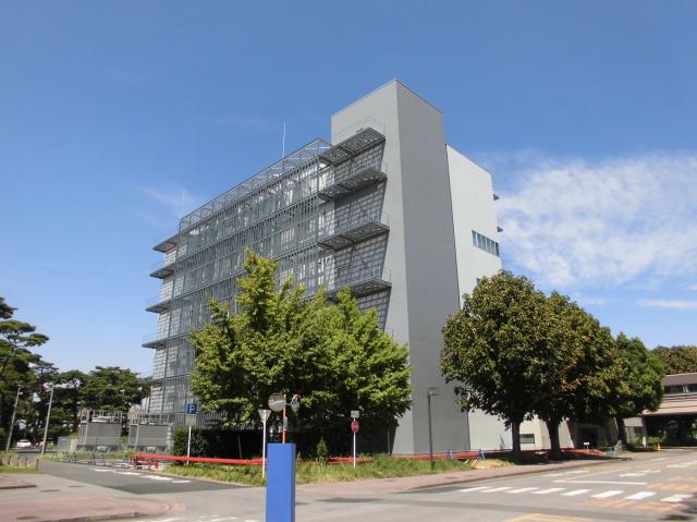 新しい建物で、働きやすい明るい職場です。