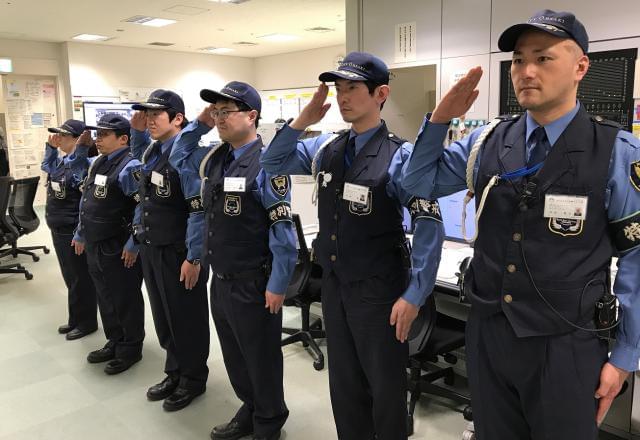 【OM3060】大崎駅1分/夜勤警備/週3日/未経験OK/制服クリーニング代会社負担/男女活躍中駅近オフィスビル夜勤警備スタッフ（深夜含む）