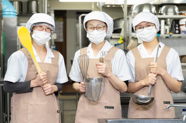 現在就業中の方は、勤務開始日の相談もOK!
まずはお気軽にお問い合わせください。