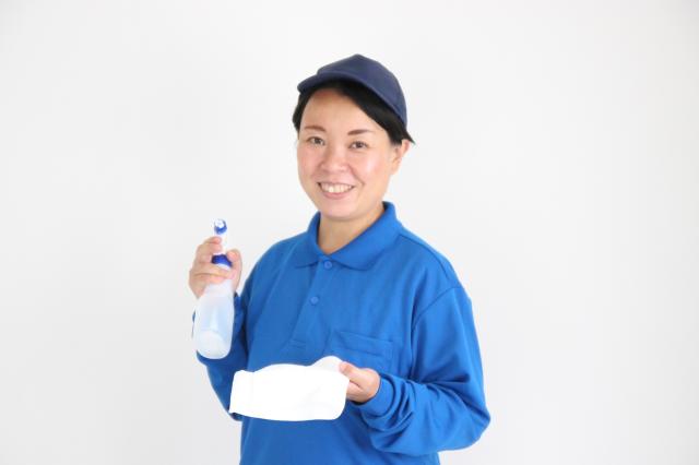 職場は赤坂見附駅から徒歩3分と駅から近く、通いやすさは◎！
女性スタッフが活躍中です。