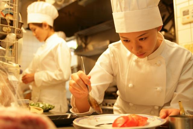 全国130以上のゴルフ場の運営を手がける安定企業!キッチンスタッフとして活躍しませんか?