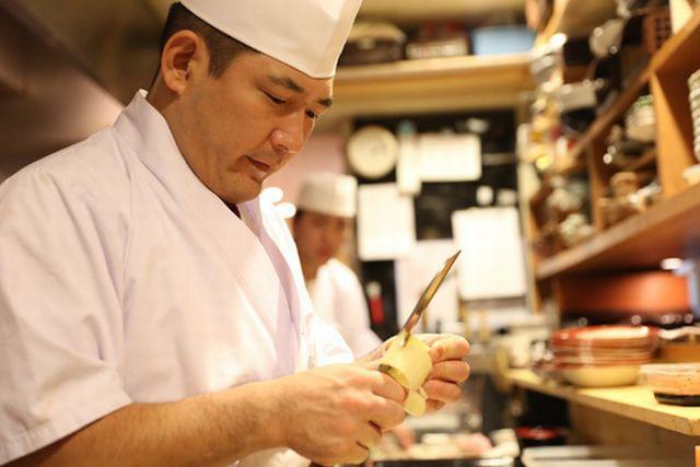開放的な沖縄の海を存分に堪能できる、リゾートホテル。料理長が腕を振るう味わい豊かな和琉創作料理でお客様をおもてなし致します。
