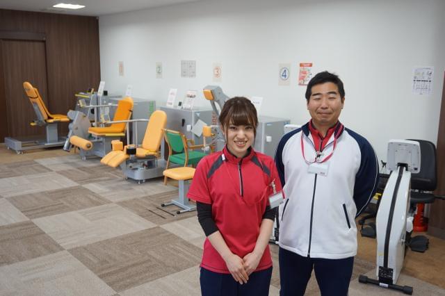 働きやすい日中の時間帯のお仕事です☆
木・日・祝日はお休み、GWや夏期・秋期・冬期もお休みがありますので、ご家庭やプライベートとも両立できます。
時間帯・曜日お気軽にご相談ください。
理学療法士が常駐のため、未経験でも安心です♪