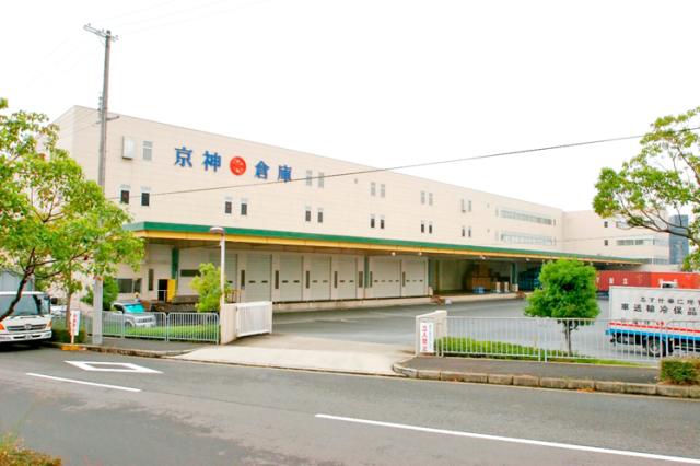 勤務先は「総合運動公園」駅から徒歩5分の駅チカ!
マイカー・バイク通勤もOKです♪