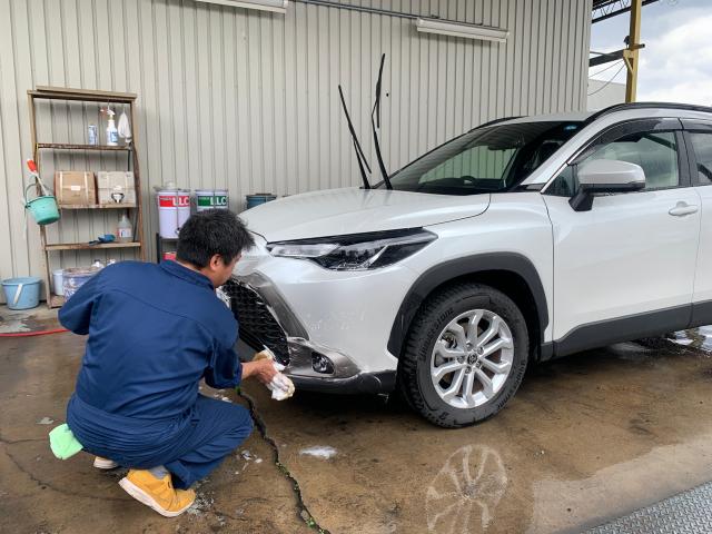 経験不問・車が好きを活かしてスキルを学びたい・・・未経験者さんはぜひ！　日勤帯、日祝＋第2土曜休み整備補助・軽作業スタッフ（資格不問）