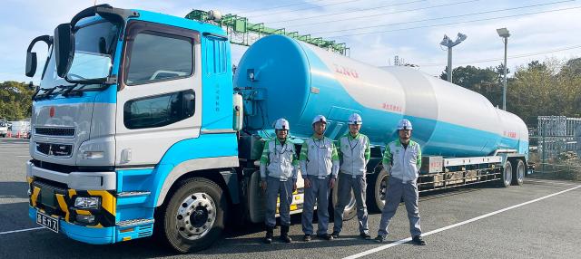 日祝休みに加えて自由休暇の取得も可能!
プライベートの時間も大切にできますよ◎