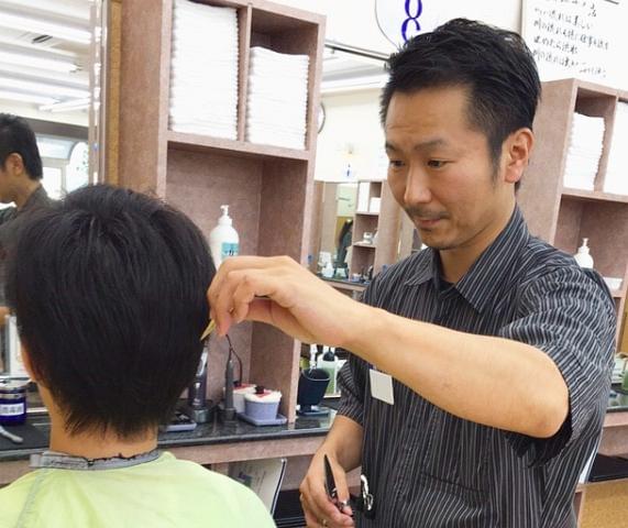 プラージュは接客が基本。全員がプロ意識をもって仕事をしています。