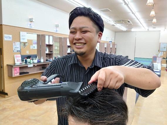 プラージュは接客が基本。全員がプロ意識をもって仕事をしています。