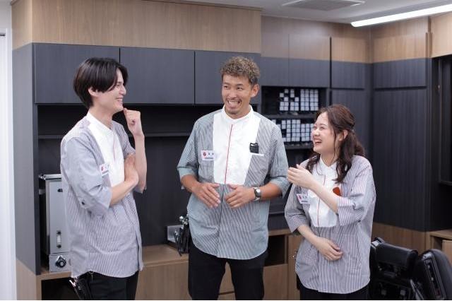 どんなに忙しい時も明るく、笑顔。職場はあたたかく人を癒す場でもあります。