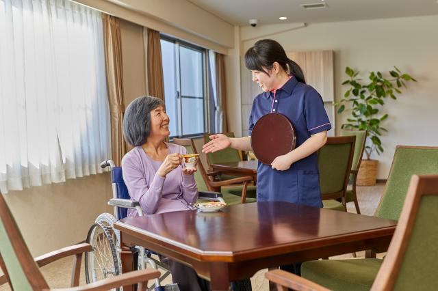 介護付有料老人ホーム　レインボーハイツ