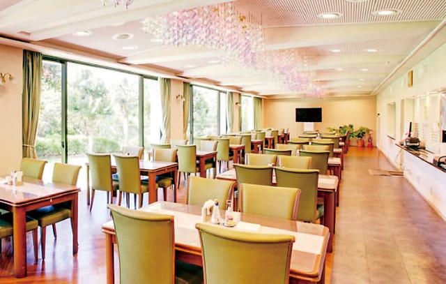 光あふれる、居心地の良い空間!
飛び交う笑顔に、大きなやりがいを感じられます。