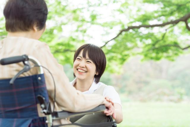 あなたの頑張りにはしっかり待遇で応えます。
賞与年2回(昨年度実績4.5ヶ月分)&諸手当充実!