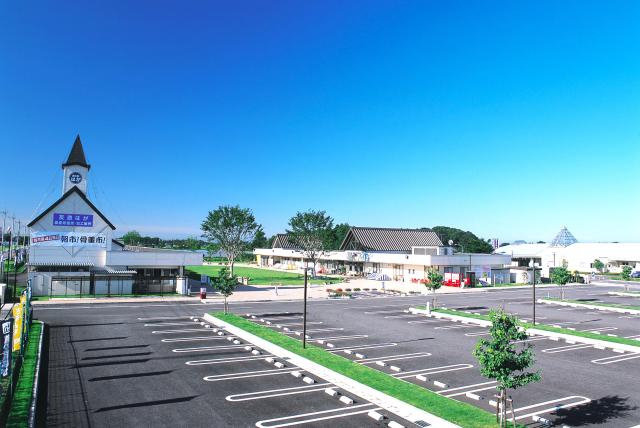 パートスタッフ／『ロマンの湯』でのお仕事／未経験者大歓迎！［1］浴室清掃やお湯張り、入館受付サポート

［2］食堂調理補助・オーダー受付

［3］入館受付・売店レジ販売など