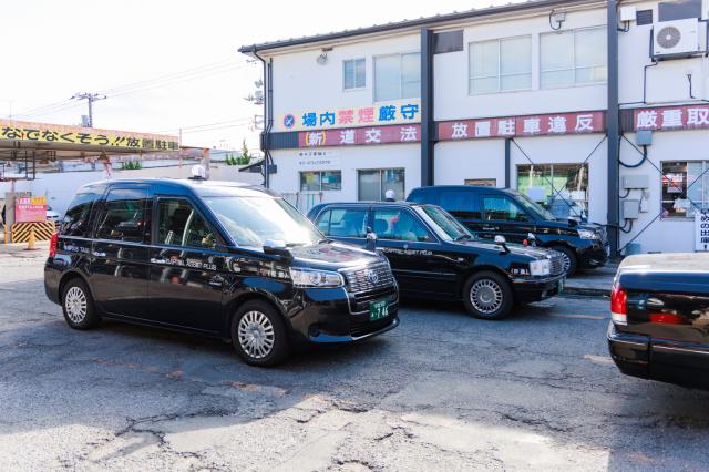 福利厚生や待遇ももちろんしっかり整っています！
※支援金30万円、3ヵ月の給与保障（35万円／月）あり