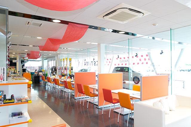 トヨタカローラ大阪株式会社 柏原店の正社員情報【イーアイデム】柏原