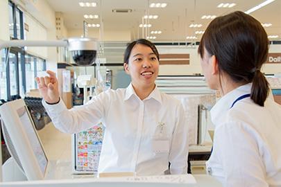 何よりも“笑顔”が大切なお仕事です。