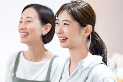 いまなら時給1200円！『海老せんべい』で有名な坂角総本舗で新規スタッフ大募集！レジ接客・品出し/7872