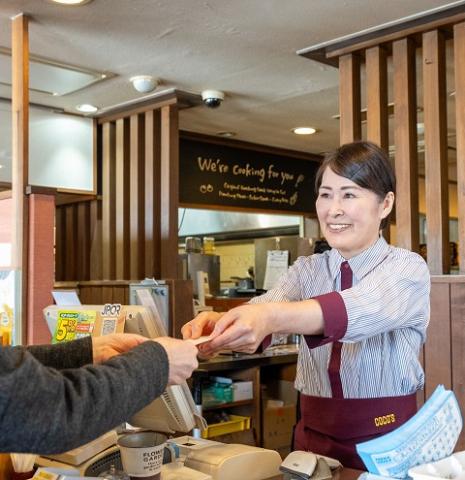 主婦(夫)さん大歓迎♪
ライフスタイルに合わせてシフトは相談OK!
働きやすさも、待遇もバッチリ◎!!