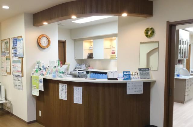 患者様はお年寄りが中心です。優しく丁寧にお声がけして下さいね。20代〜30代のスタッフが中心に活躍中！