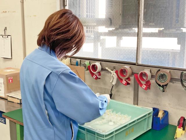 明石市【精密加工会社の出荷・梱包・事務】未経験OK／研修充実／業績好調／正社員登用制度あり☆出荷・梱包作業（事務作業あり）