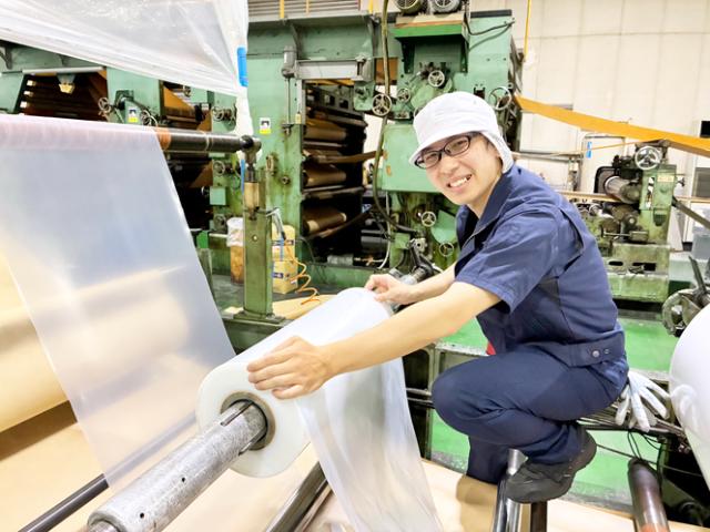 製造機械オペレーターの正社員を募集しています。未経験者歓迎なので成長に合わせてバックアップします！製造作業オペレーター