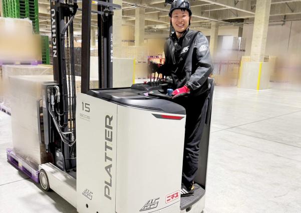 幅広い年齢層が在籍しており40代・50代も活躍中！大手企業のお仕事だから安定して働けます。