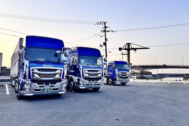 男女社員が活躍中です♪