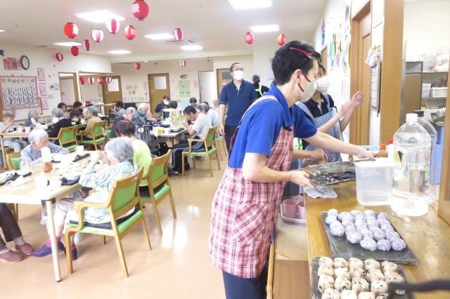 資格や経験より、人が好きな気持ちを大切にする介護施設です。