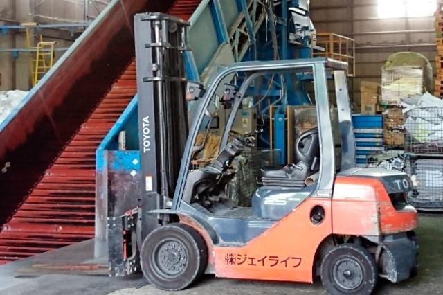 男性が活躍中!一目を置かれる業界で働きませんか?あなたの活躍は「環境保全」を支えています!