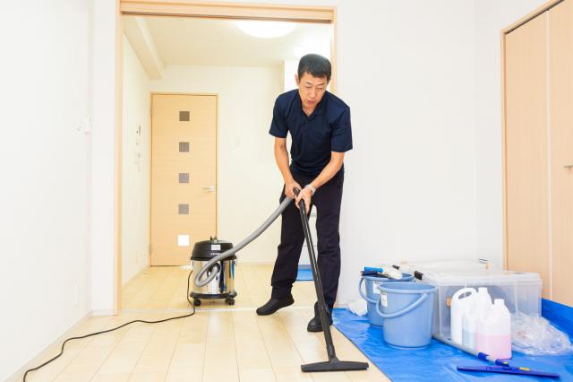 ご自宅のお掃除の延長線ではじめられます♪
社員がイチから丁寧にレクチャーします。