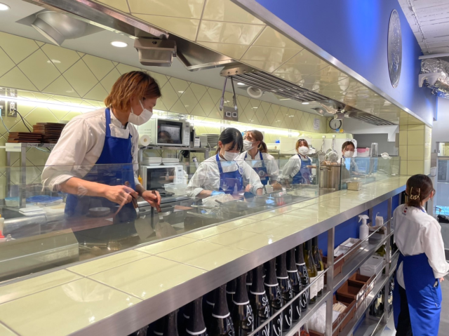 赤白 コウハク 天王寺ミオプラザ館店のアルバイト パート情報 イーアイデム 大阪市天王寺 区のレストラン 専門料理店求人情報 Id A