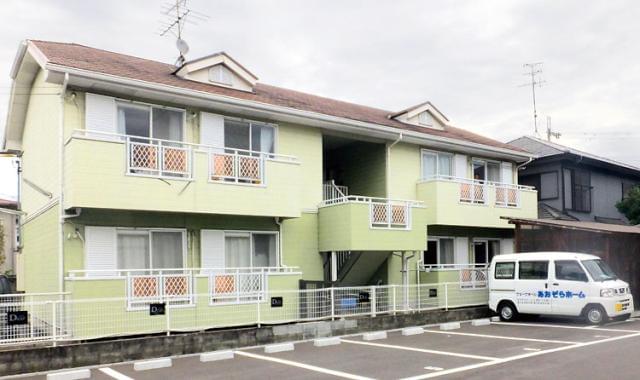 あなたらしさが輝く場所で働きませんか?利用者様に寄り添い、気長に見守れる方をお待ちしています。