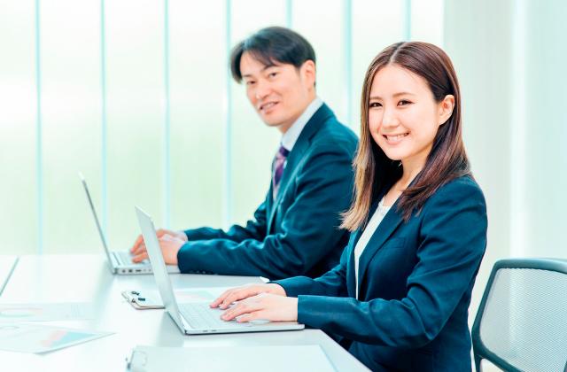 ハンディ／福岡オフィスでフィールドセールス｜土日祝休み｜残業なし｜高時給営業経験を活かす高時給フィールドセールス