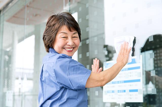 駅直結の商業施設で短時間勤務！早朝に働きたい方にぴったり♪施設清掃スタッフ