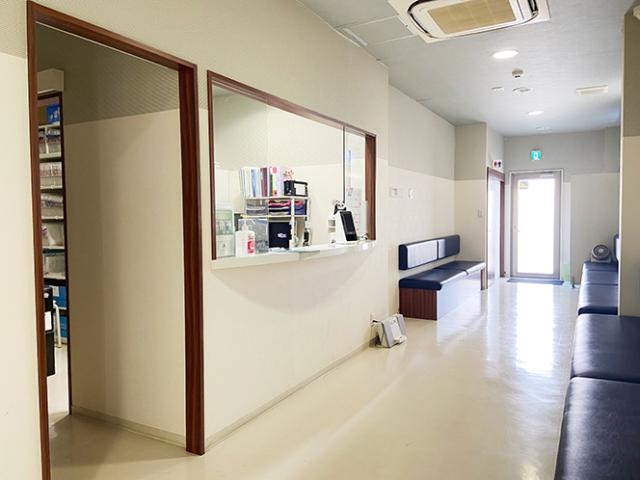 松原市【眼科クリニックの受付・診療補助】経験者優遇、未経験OK/ブランクOK/研修充実/木日祝休み☆眼科クリニックの受付・診療補助