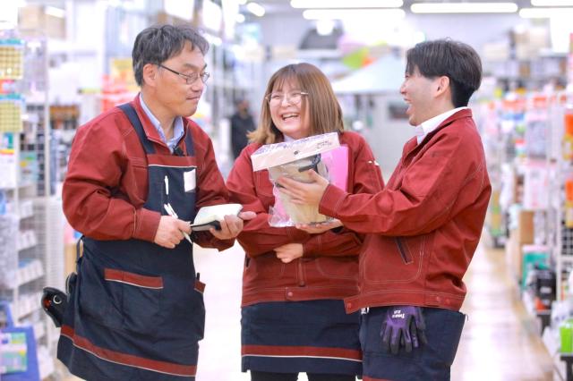ホームセンター　山新下館店