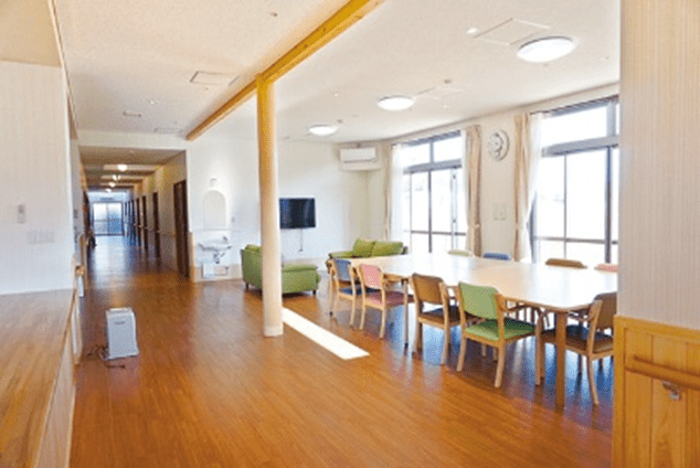 週1日〜OKの夜勤専属介護　無理なく働きたい方、副業やWワークで稼ぎたい方歓迎します◎グループホームでの介護職員