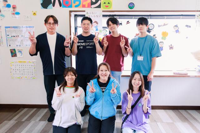 Fさん　前職：保育園の栄養士
「子どもたちが明るく楽しそうに活動している様子に惹かれて入社」