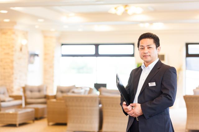 天然温泉とおいしい料理をお手頃価格で楽しめる人気の湯快リゾート♪私達と一緒に温泉を盛り上げませんか?