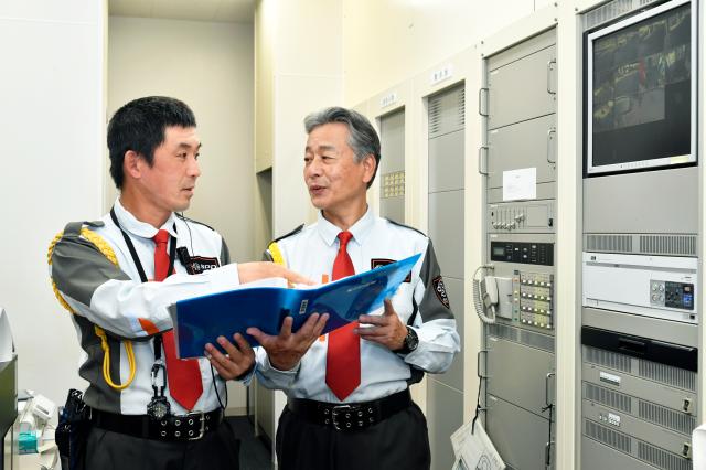 警備デビューの方もイチからお教えしますので、安心してスタートできます！