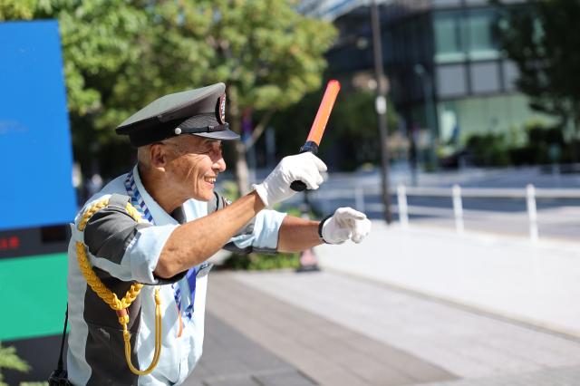 当社では40代〜70代の男女が活躍中！
次のキャリアを始めたい方は、ぜひ一緒に働きましょう。