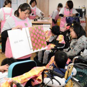 2021年12月に開設したキレイな施設が活躍の場。経験や資格は大切ですが、最も大切なのは彼らに寄り添う心。一緒に特別な未来を創りましょう