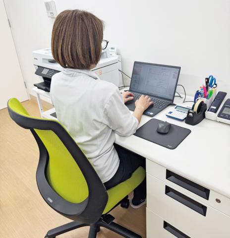 30〜50代が活躍中!空調完備の快適な職場で、職種を選んで無理せず働きませんか?