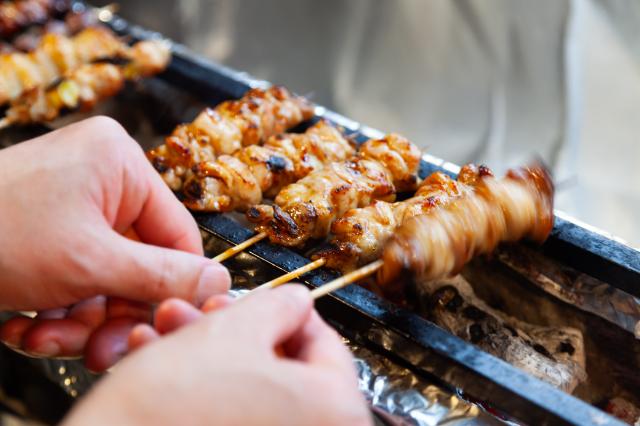 無料の絶品まかないあり！美味しいご飯でお腹を満たしながら、食費もしっかり浮くのが嬉しいポイント♪