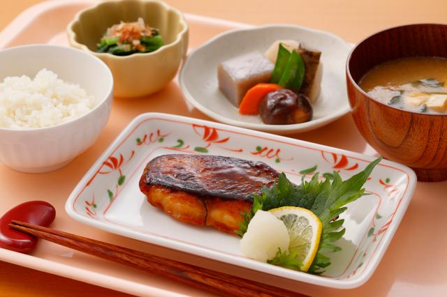 美味しく安全な食事で喜んでいただくように、一緒に頑張りましょう！