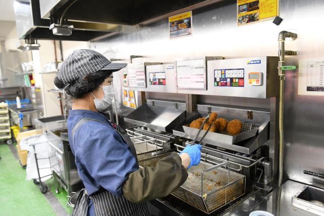 扶養範囲内or長時間勤務
相談に応じます☆(店舗による)