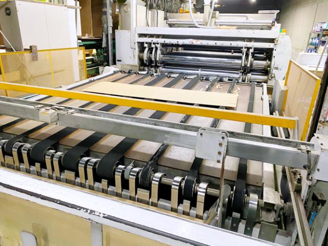 当社が製造しているのは日常生活に欠かせない段ボール!安定成長を続ける会社で頑張りませんか!